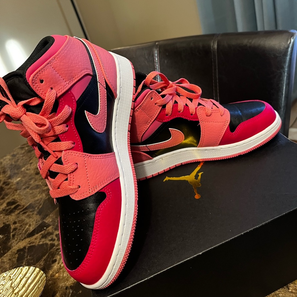 Air Jordan 1 Mid (GS)